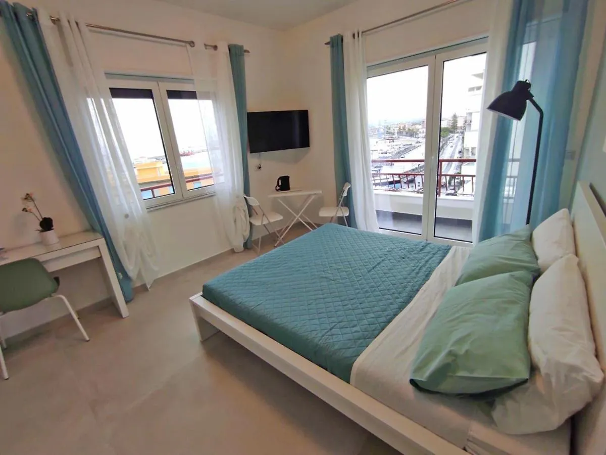 Couette-café B&B La Finestra Sul Mare Milazzo Italie